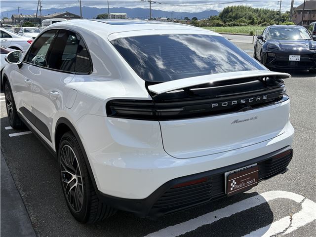 صورة مصغرة 45 لـ 2025 Porsche MACAN ELECTRIC