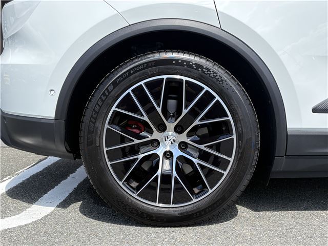 صورة مصغرة 49 لـ 2025 Porsche MACAN ELECTRIC