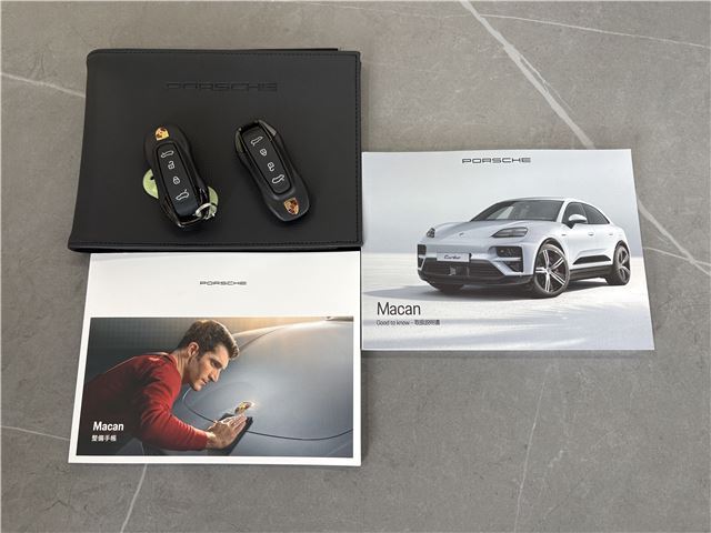 صورة مصغرة 53 لـ 2025 Porsche MACAN ELECTRIC
