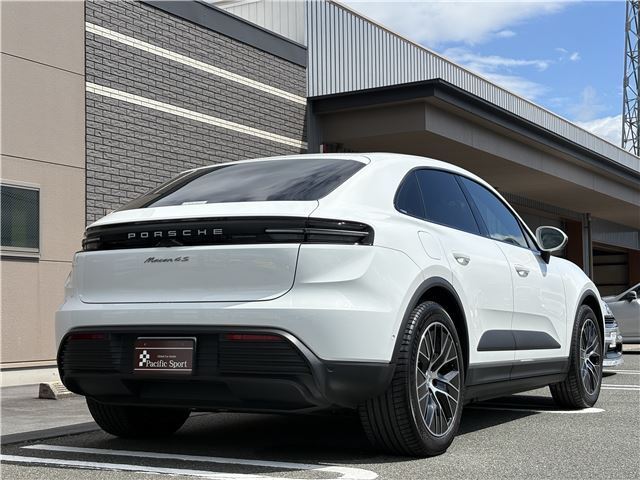 2025 Porsche MACAN ELECTRIC — фото 7