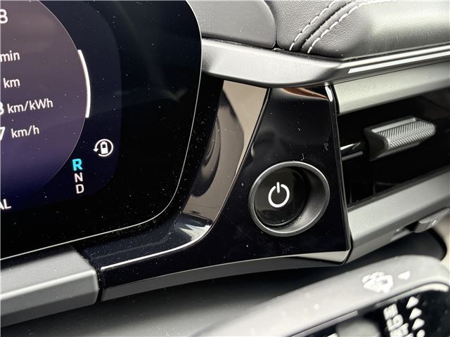 صورة مصغرة 30 لـ 2025 Porsche MACAN ELECTRIC