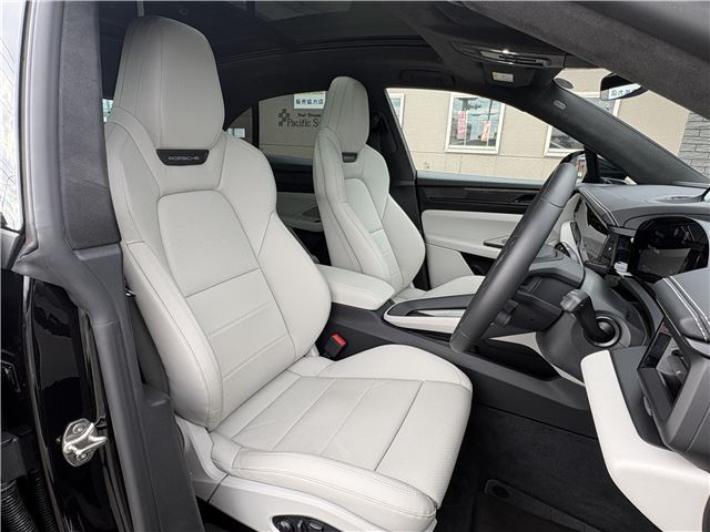 صورة مصغرة 35 لـ 2025 Porsche MACAN ELECTRIC