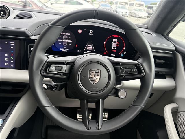 صورة مصغرة 42 لـ 2025 Porsche MACAN ELECTRIC