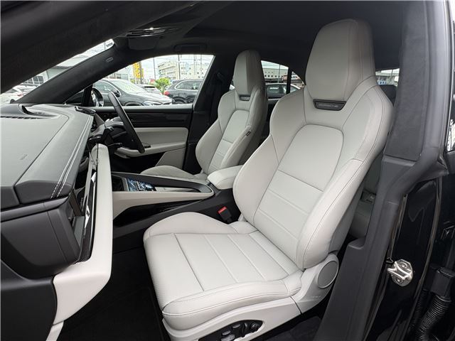 صورة مصغرة 44 لـ 2025 Porsche MACAN ELECTRIC