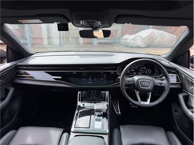 2024 AUDI SQ8 photo 3