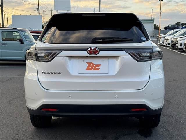 2014 Toyota HARRIER — миниатюра 14