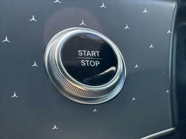 2024 Mercedes-BENZ EQE photo 7