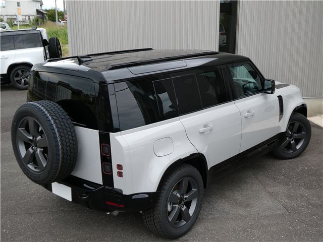 2026 LAND Rover DEFENDER — миниатюра 16