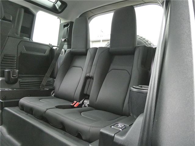 2026 LAND Rover DEFENDER — миниатюра 25