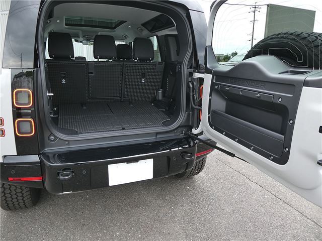 2026 LAND Rover DEFENDER — миниатюра 27