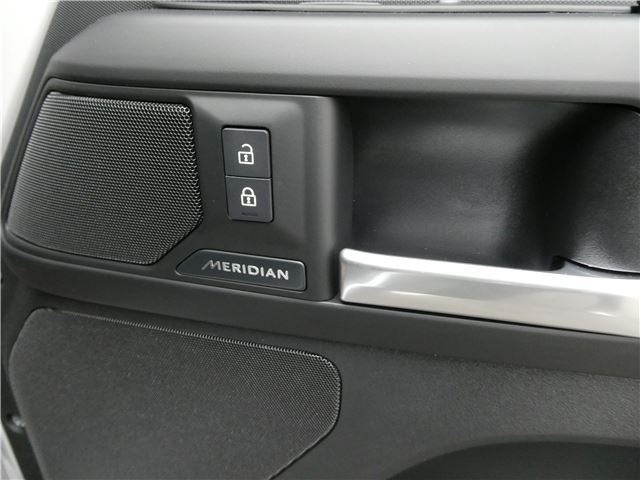 2026 LAND Rover DEFENDER — миниатюра 57