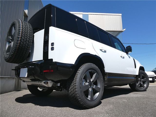 2026 LAND Rover DEFENDER — миниатюра 15