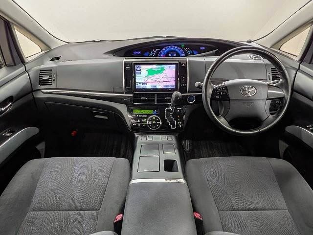 2013 Toyota ESTIMA — фото 2