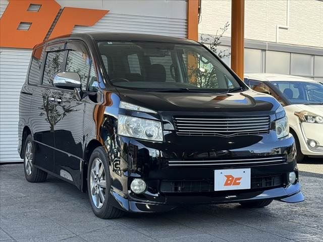 صورة 10 لـ 2010 Toyota VOXY