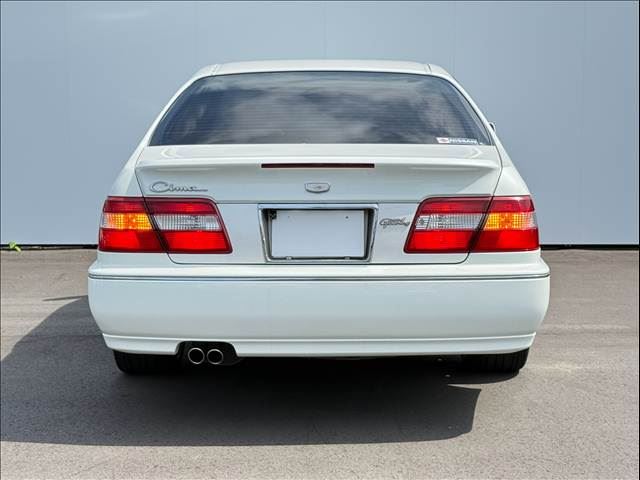 صورة 10 لـ 1998 Nissan CIMA
