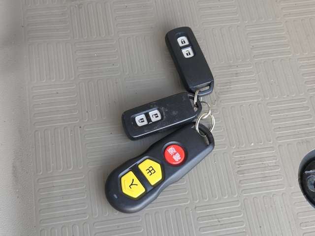 2012 Honda N-BOX+ — миниатюра 33