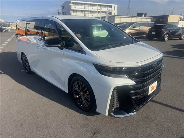 2025 Toyota VELLFIRE photo 8