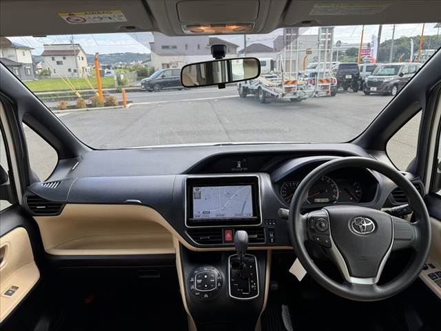 2014 Toyota NOAH 照片 2