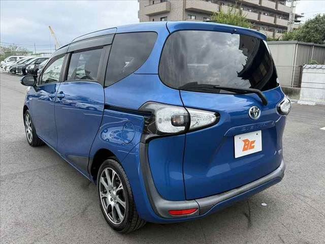 2016 Toyota SIENTA — миниатюра 13