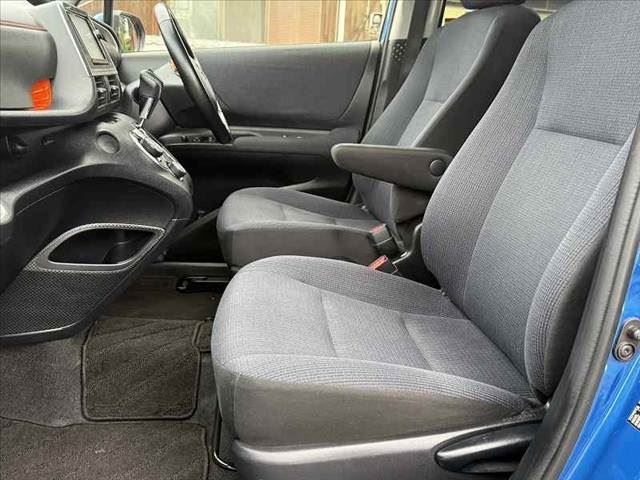 2016 Toyota SIENTA — миниатюра 17