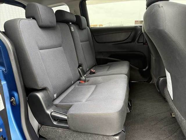 2016 Toyota SIENTA — миниатюра 18