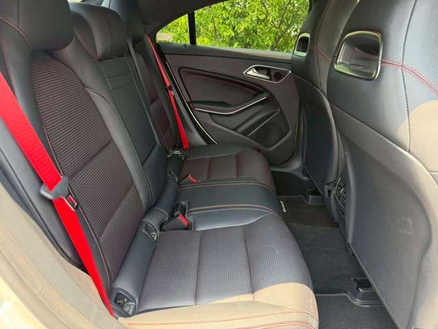 صورة مصغرة 45 لـ 2015 Mercedes-BENZ CLA-CLASS AMG