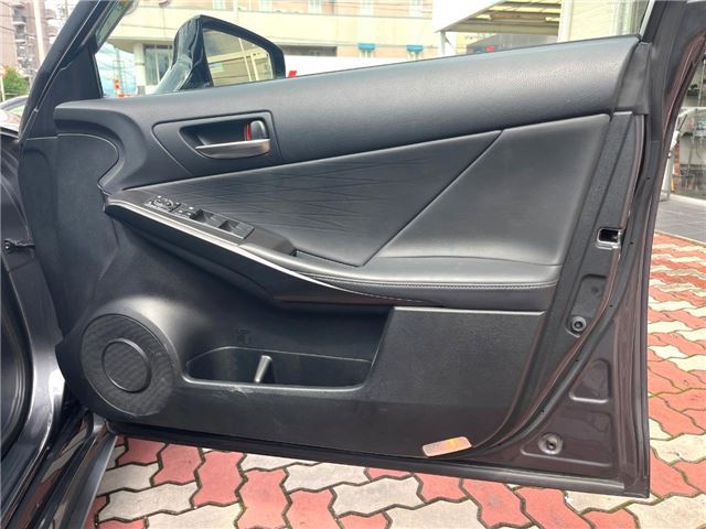 2021 Lexus IS 缩略图 21