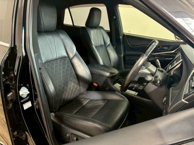 2017 Toyota HARRIER thumbnail 11