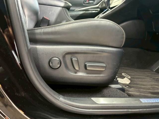 2017 Toyota HARRIER photo 8