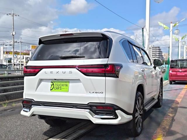 صورة 2 لـ 2023 Lexus LX