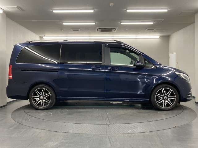 صورة 9 لـ 2020 Mercedes-BENZ V-CLASS
