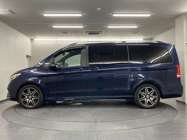 صورة 8 لـ 2020 Mercedes-BENZ V-CLASS