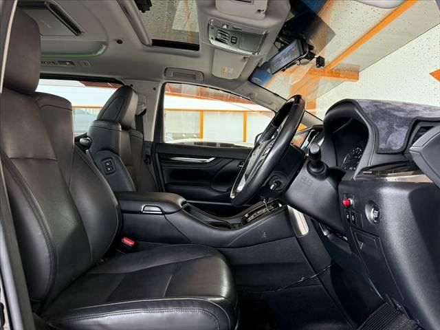 2016 Toyota VELLFIRE — миниатюра 16