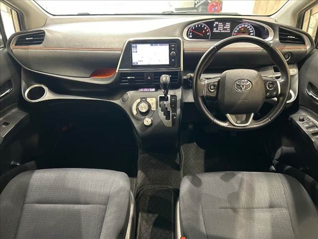 صورة 3 لـ 2016 Toyota SIENTA