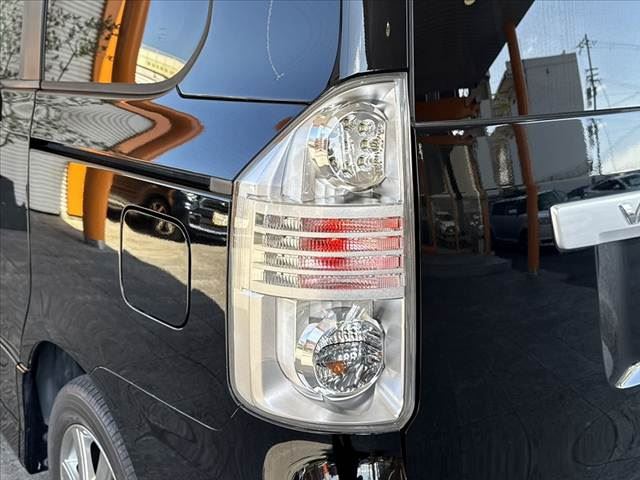 2010 Toyota VOXY — миниатюра 42