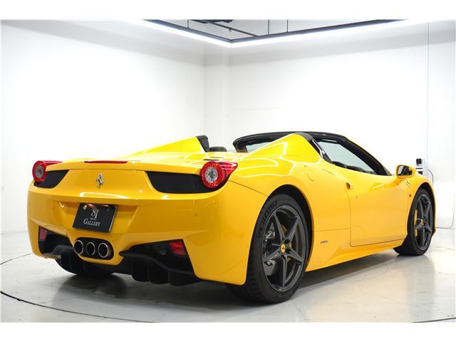 صورة مصغرة 15 لـ 2015 Ferrari 458 SPIDER