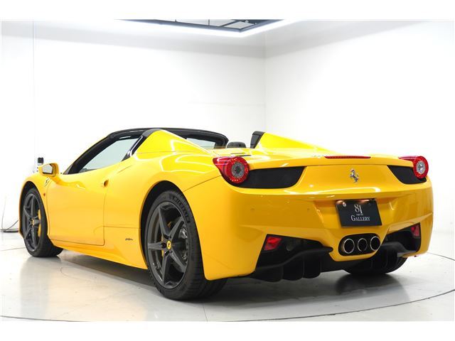 صورة مصغرة 16 لـ 2015 Ferrari 458 SPIDER