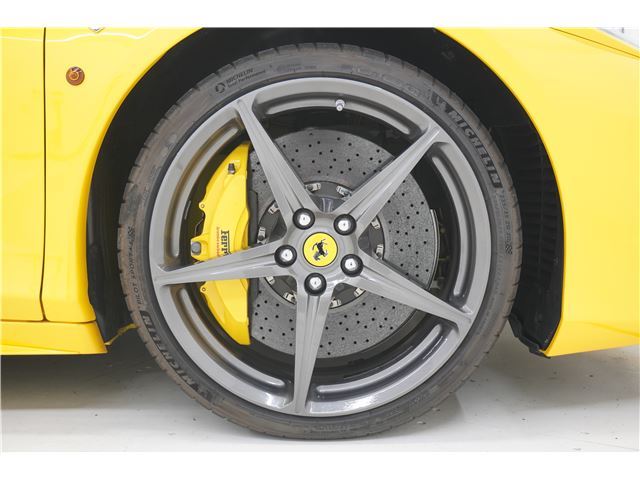 صورة مصغرة 21 لـ 2015 Ferrari 458 SPIDER