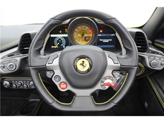 صورة مصغرة 22 لـ 2015 Ferrari 458 SPIDER