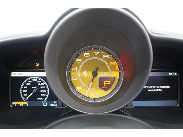 صورة مصغرة 29 لـ 2015 Ferrari 458 SPIDER