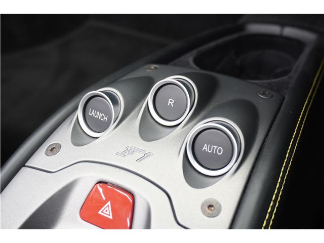 صورة مصغرة 38 لـ 2015 Ferrari 458 SPIDER