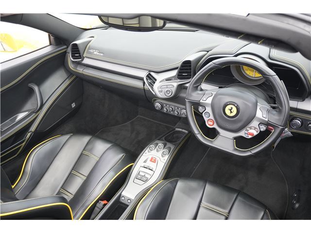 صورة مصغرة 62 لـ 2015 Ferrari 458 SPIDER