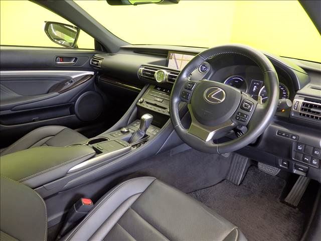 2020 Lexus RC thumbnail 19