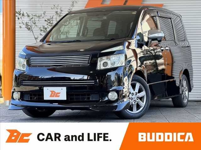 2010 Toyota VOXY 照片 1
