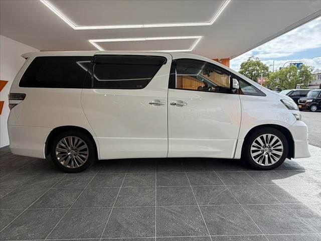 صورة مصغرة 12 لـ 2012 Toyota VELLFIRE