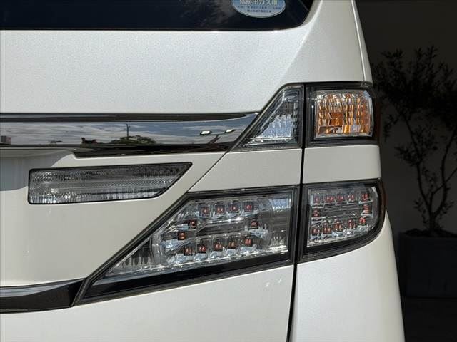 صورة مصغرة 40 لـ 2012 Toyota VELLFIRE