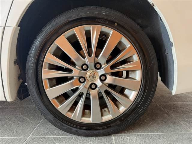 صورة مصغرة 44 لـ 2012 Toyota VELLFIRE