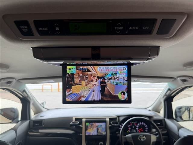 2012 Toyota VELLFIRE photo 6
