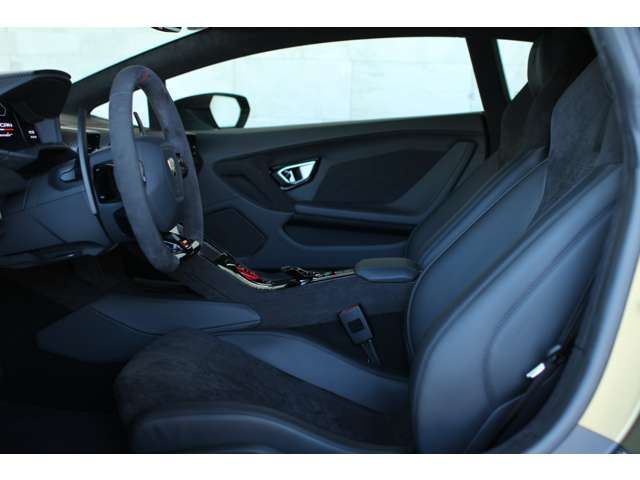 صورة 8 لـ 2024 Lamborghini HURACAN STERRATO