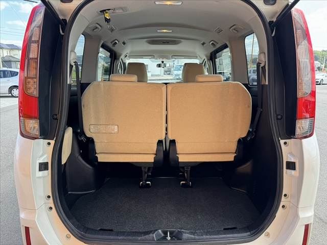 2014 Toyota NOAH — миниатюра 20